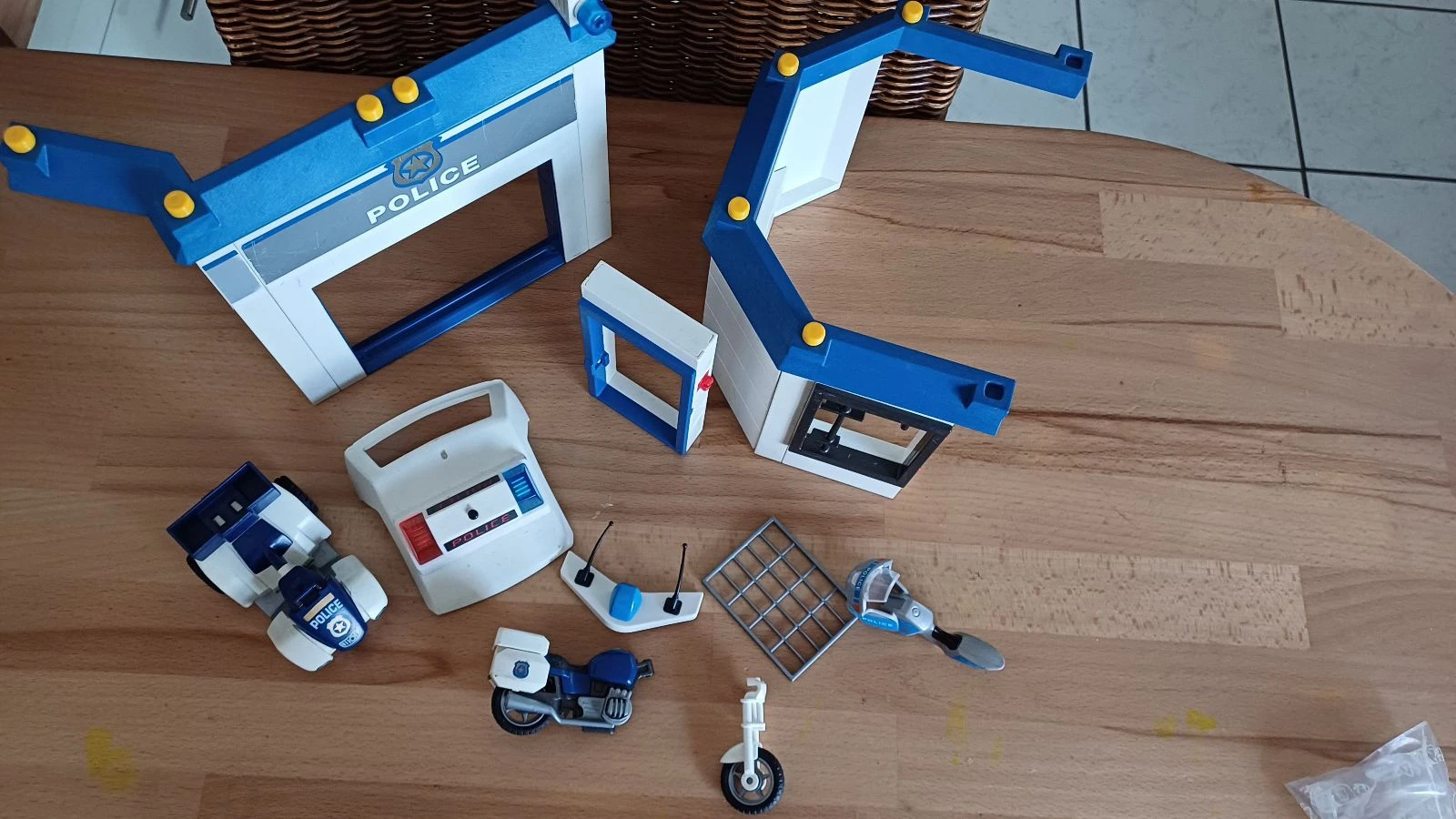 Police Playmobil spare parts – photo 3